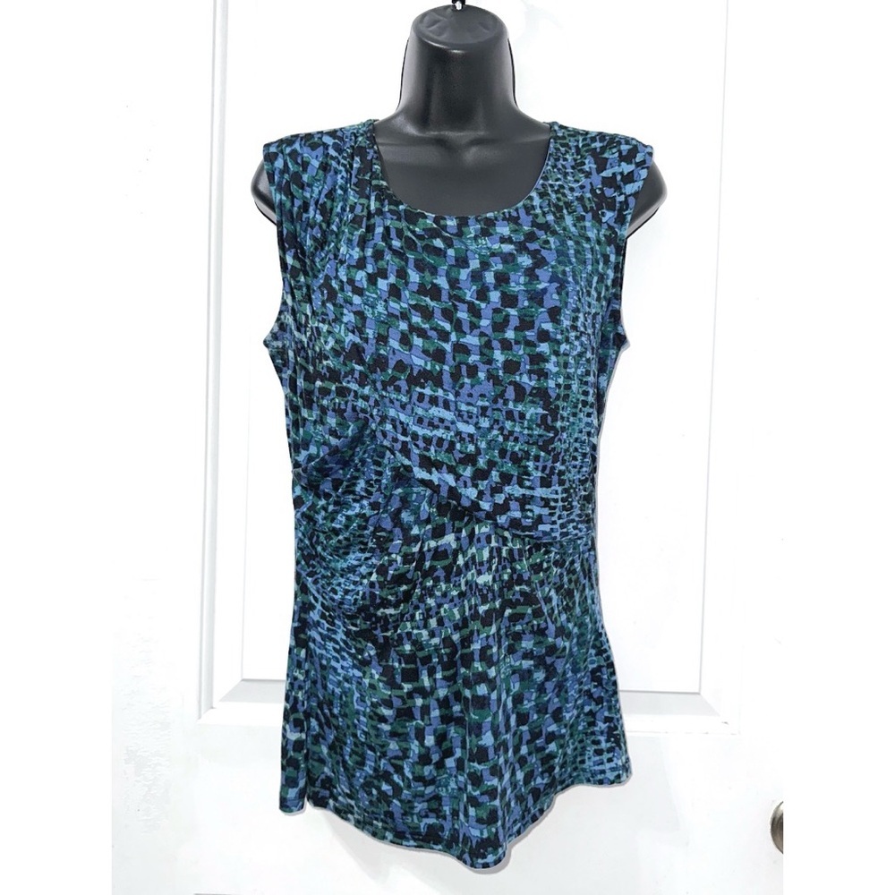 Ann Taylor sleeveless top featuring a blue geometric print, size Medium